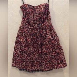 NWOT Sound and Matter Strapless Dress with Hidden Pockets!